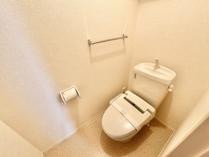 トイレ　シンプルで使いやすいトイレです