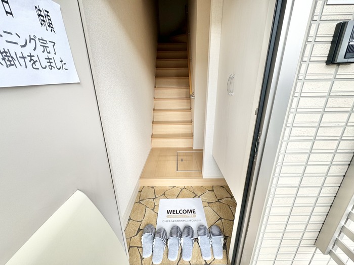 玄関　落ち着いた玄関です