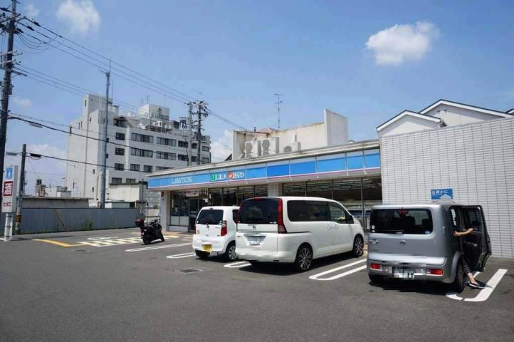 コンビニ　ローソン（コンビニ）まで348m