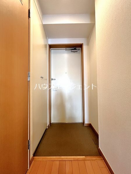 玄関　玄関です。※参考画像