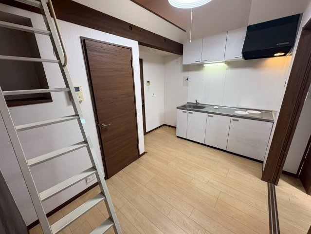 居室・リビング　※同タイプ別部屋の画像です
