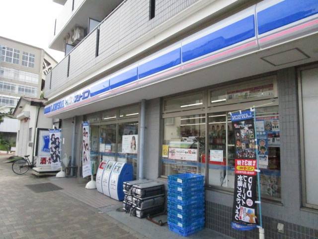 コンビニ　ローソン・スリーエフ梅丘二丁目店（コンビニ）まで384m