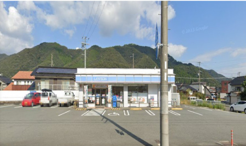 コンビニ　ローソン養父八鹿店（コンビニ）まで373m