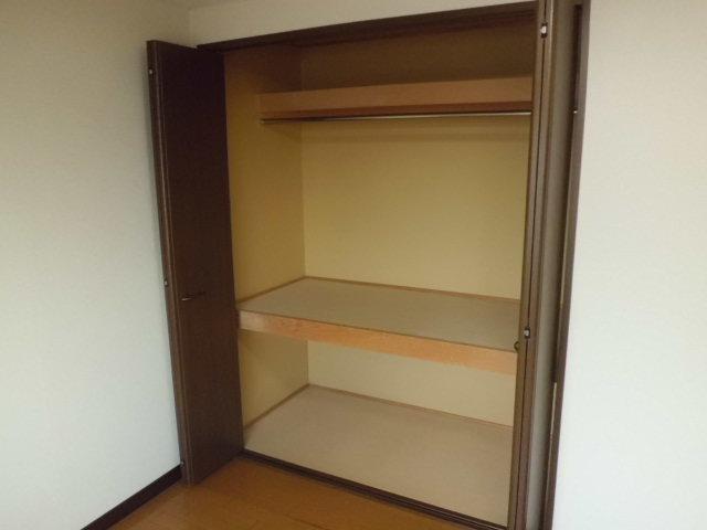 収納　洋室１収納