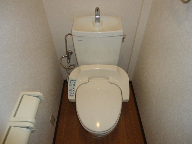 トイレ　図面と現状に相違がある場合には現状を優先