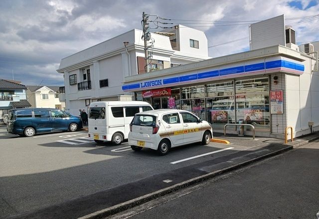コンビニ　ローソン沼津我入道北店（コンビニ）まで180m