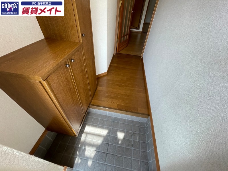 玄関　反転同型タイプ