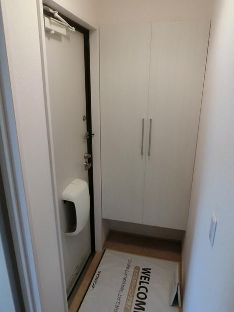 玄関　シューズボックスございます