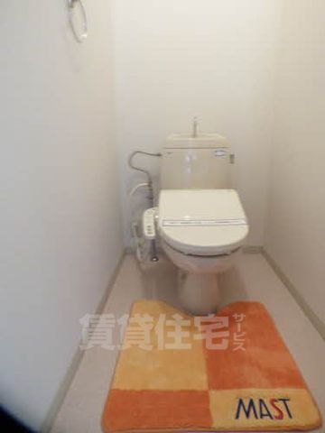 トイレ　同物件別部屋