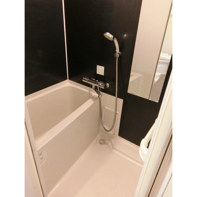 バス・シャワールーム　浴室換気乾燥器