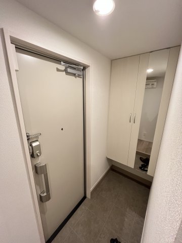 玄関　※別号室参考画像