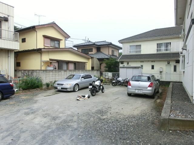 駐車場　敷地内駐車場