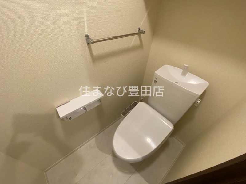 トイレ　同型完成モデル