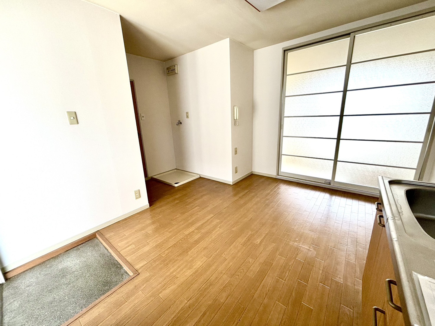 レスカールハウスの居間写真