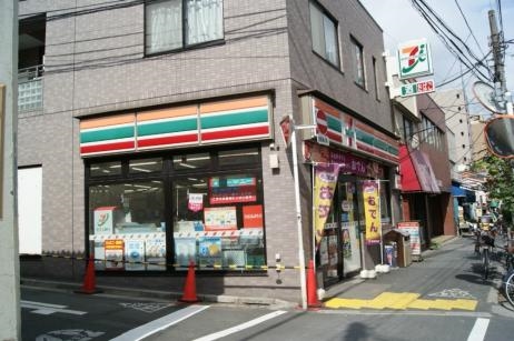 コンビニ　セブンイレブン上池袋2丁目店（コンビニ）まで305m