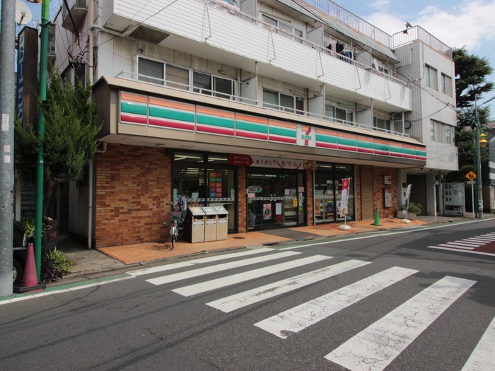 コンビニ　セブンイレブン（コンビニ）まで382m