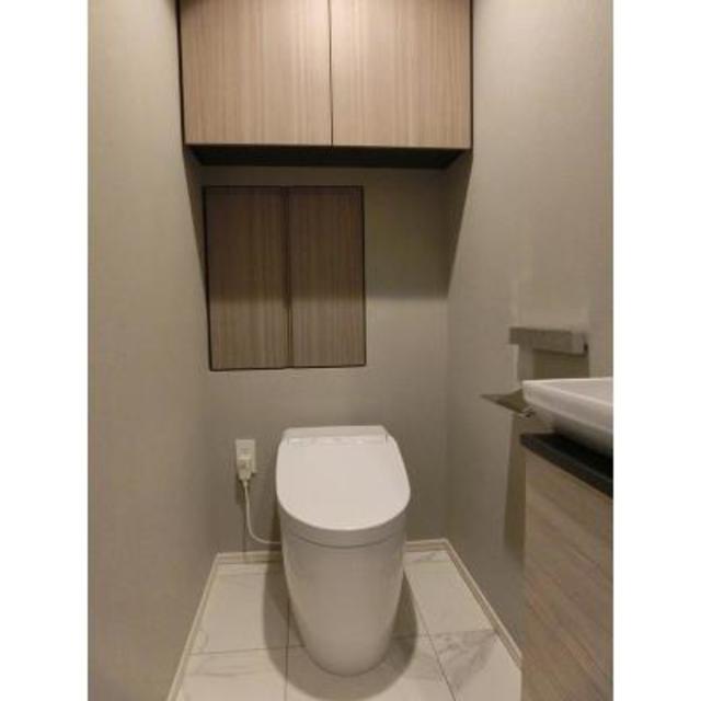 トイレ　※写真は同タイプ住戸です。