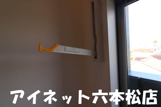 その他　室内物干し設備もあります。