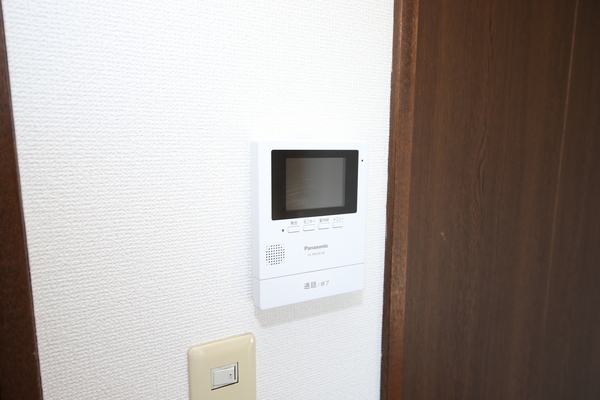 セキュリティ　※別の階、別の部屋です