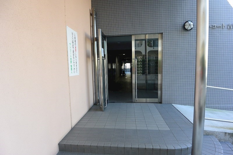 エントランス　エントランス