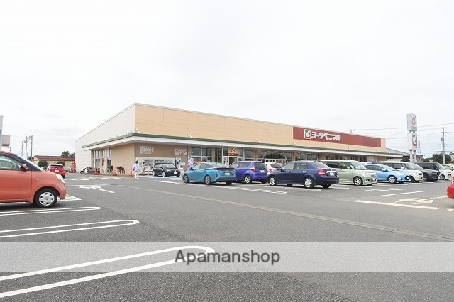 スーパー　ヨークベニマル谷田部店（スーパー）まで230m