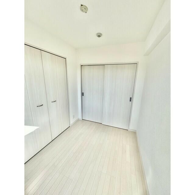 その他部屋・スペース　落ち着いて過ごせるお部屋なので、寝室にいかがでしょうか