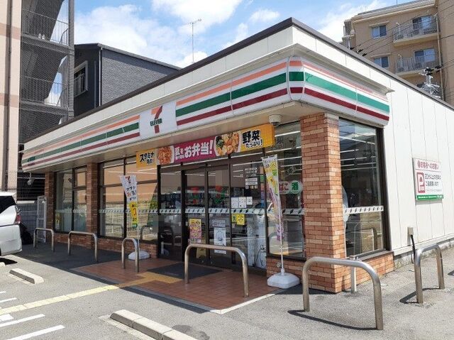 コンビニ　セブンイレブン 京都竹鼻堂ノ前（コンビニ）まで1100m