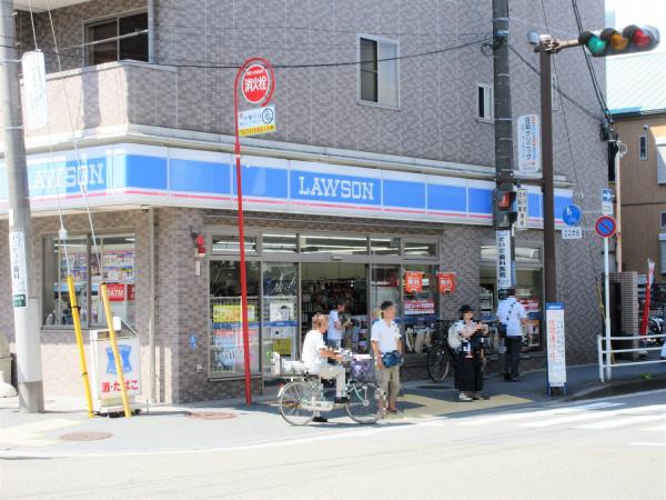 コンビニ　ローソン 横浜釜利谷東二丁目店（コンビニ）まで190m