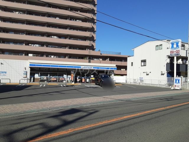 コンビニ　ローソン 茅ヶ崎駅幸町店（コンビニ）まで583m