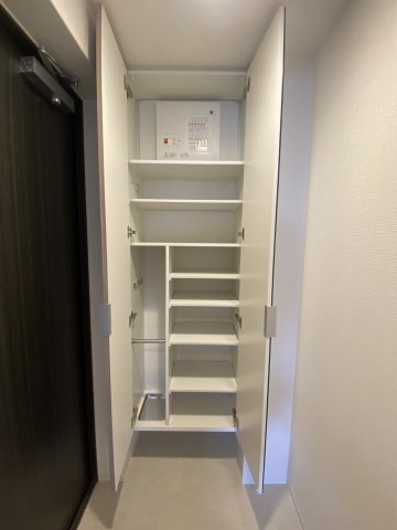 収納　THE HUB MIYAKOJIMA　シューズボックス