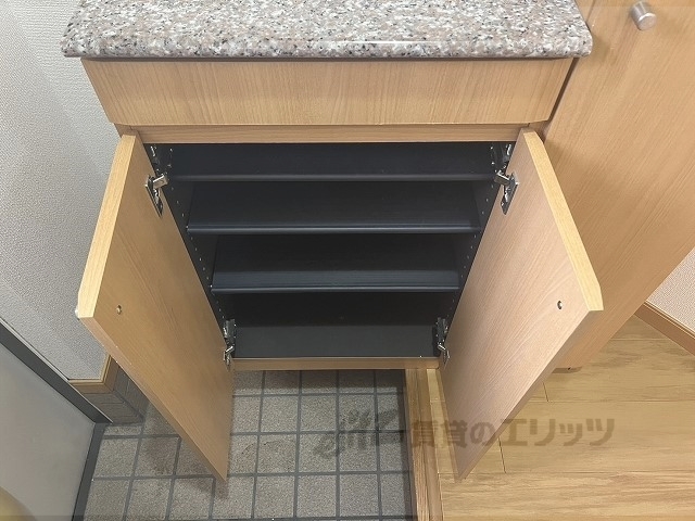 収納　下駄箱