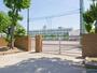 中学校　足立区立鹿浜菜の花中学校（中学校）まで842m