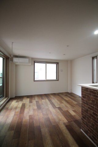 居室・リビング　（別タイプ参考写真）ラシーネ　豊島区上池袋2