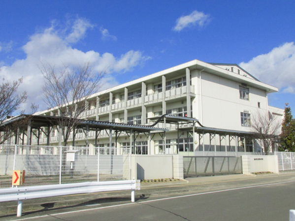 小学校　仙台市立岩切小学校（小学校）まで800m