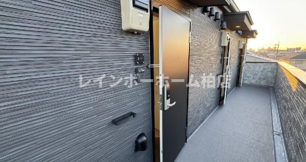 バルコニー　広々としたバルコニーです