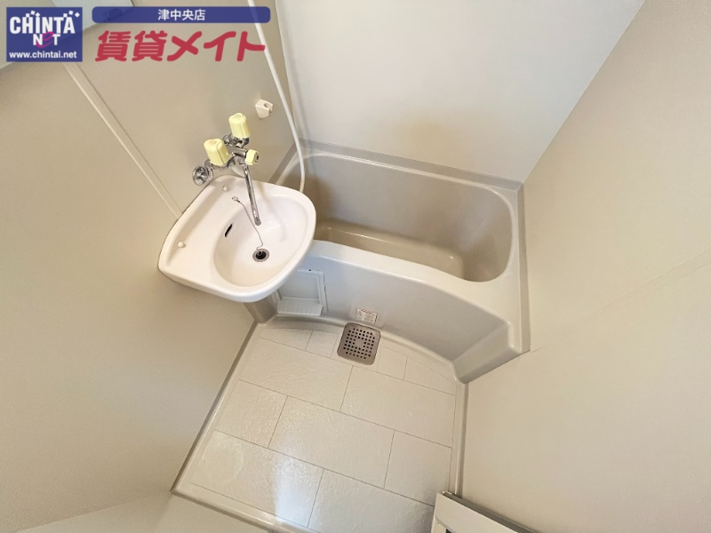 バス・シャワールーム　別部屋画像参考
