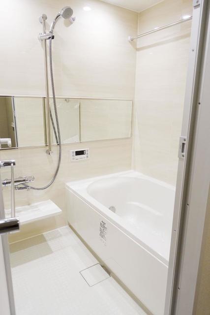 バス・シャワールーム　※写真は同タイプ住戸です。