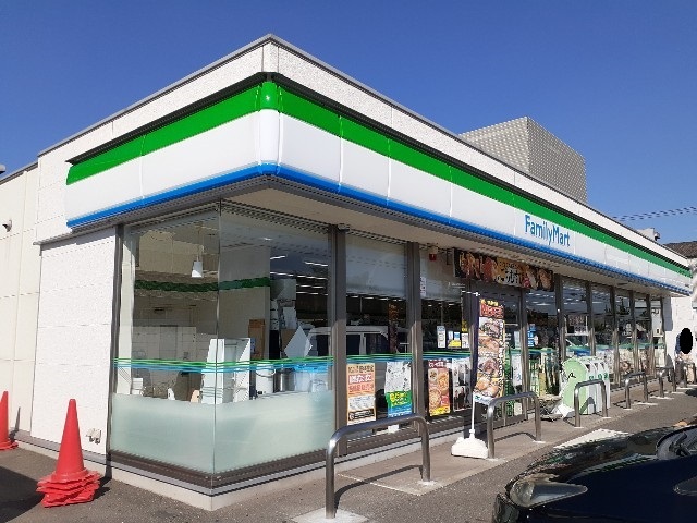 コンビニ　ファミリーマート福山新浜町店（コンビニ）まで450m