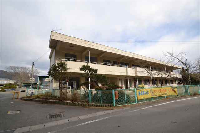 小学校　下黒瀬小学校（小学校）まで465m