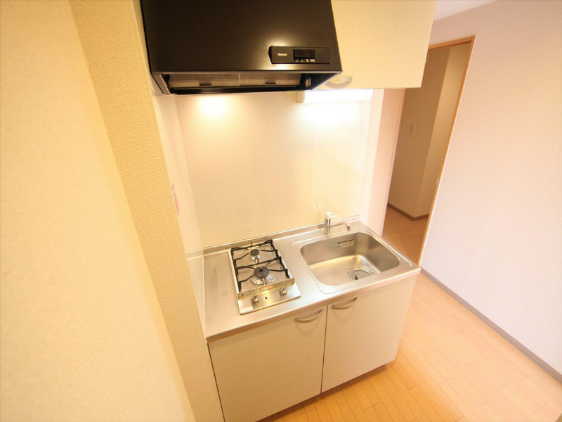 キッチン　システムキッチン（ガス2口コンロ付）
