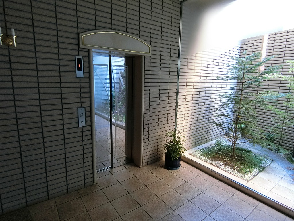その他共有部分　オートロック・防犯カメラ各所・エレベーター完備