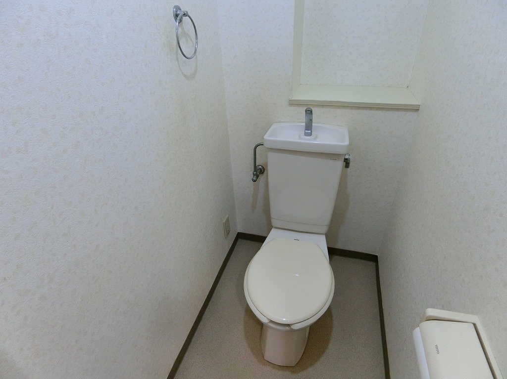 トイレ　トイレ内コンセントあり