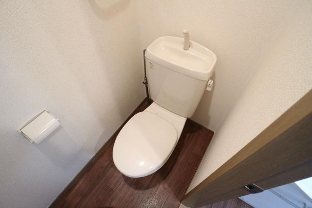 トイレ　トイレ