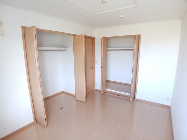 収納　※別号室の写真です。