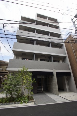 建物外観　京浜急行線「穴守稲荷」駅より徒歩2分の駅近マンションです