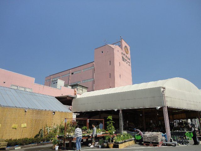 ホームセンター　（株）京タンス店（ホームセンター）まで261m