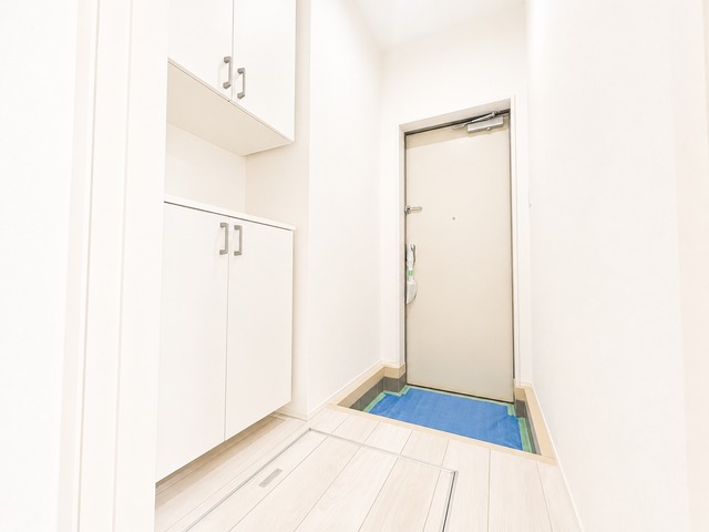 Kukkula kuriya1号棟の玄関写真