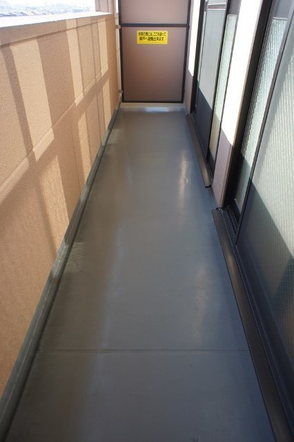 バルコニー　図面と現状に相違がある場合には現状を優先
