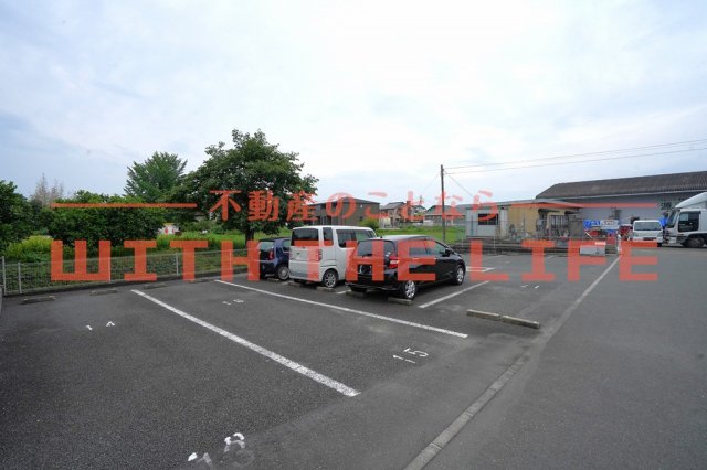 駐車場　駐車場完備です