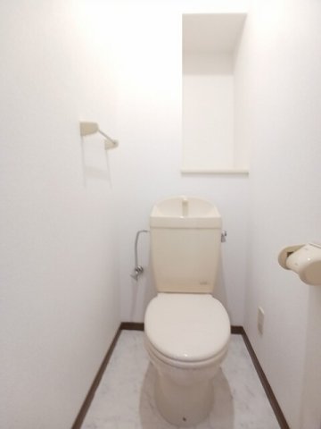 トイレ　落ち着いたトイレです